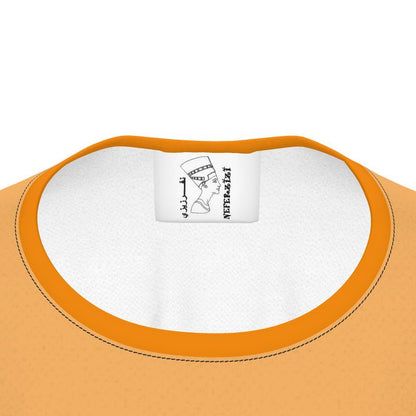 Crew neck with Neferzizi Label.